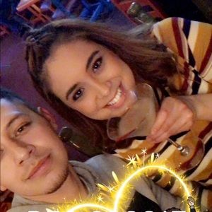 Meet your Posher, Elvia